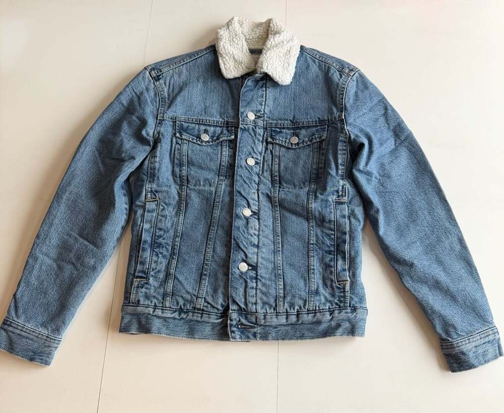 H&M Sherpa-Lined Denim Jacket Size Large Blue